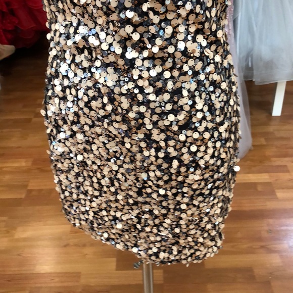 ⭐️SOLD⭐️ Chocolate-beige prom dress with large sequins - Picture 3 of 8